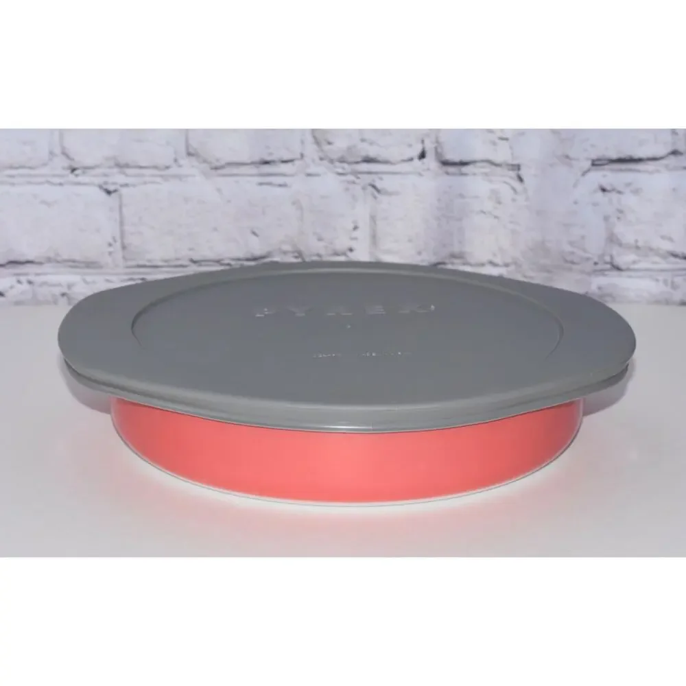 Pyrex vintage pink